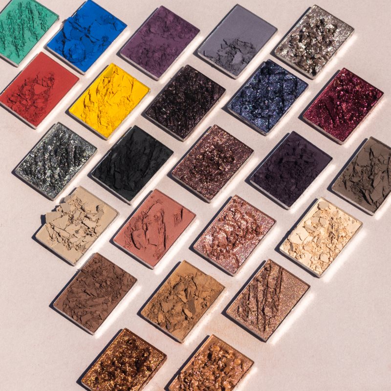MUA Makeup Academy Eyeshadow Collection 15 Shade Palette paletka očných tieňov odtieň Soft Nudes 12 g