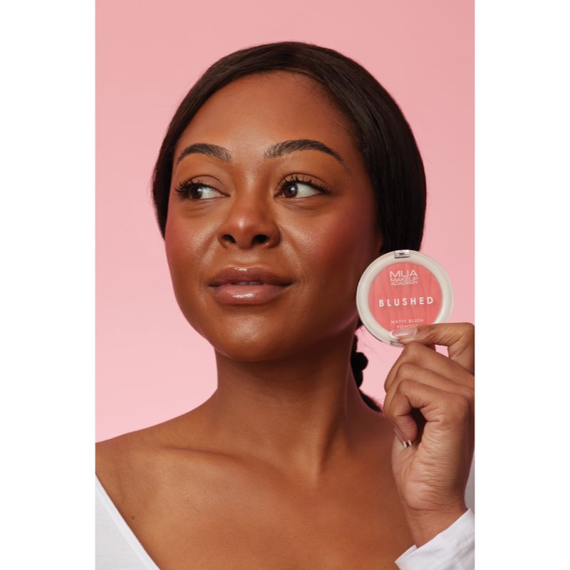 MUA Makeup Academy Blushed Powder Blusher púdrová lícenka odtieň Rouge Punch 5 g