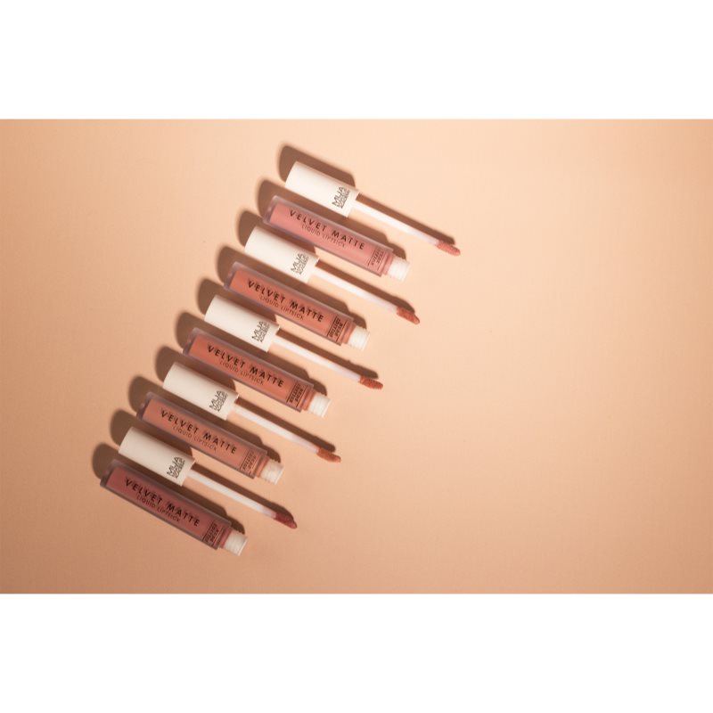MUA Makeup Academy Velvet Matte Nude Edition matný tekutý rúž odtieň Tempting 3 ml