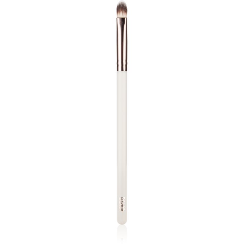 MUA Makeup Academy Brushes Small Flat Eye plochý štetec na očné tiene 1 ks