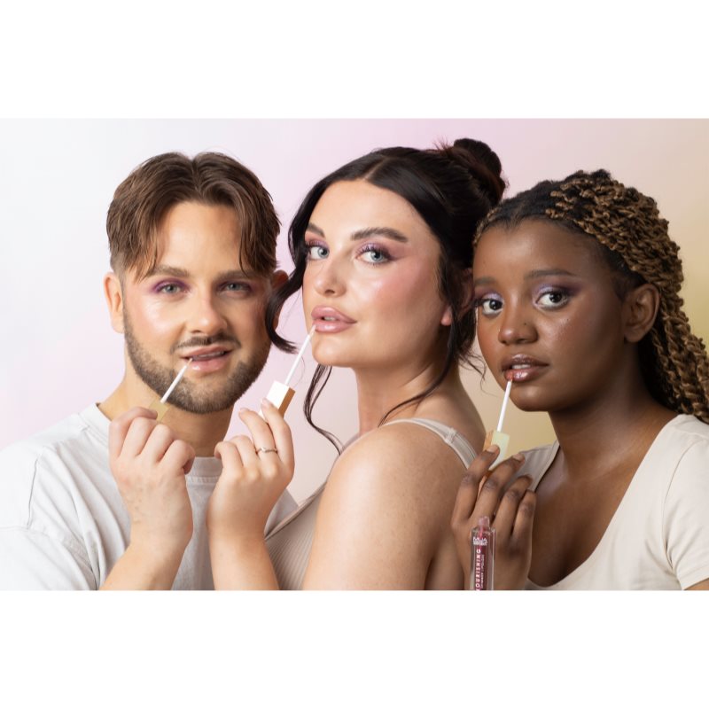 MUA Makeup Academy Virtual Glow vyživujúci lesk na pery pre trblietavý lesk odtieň IRL 6.5 ml