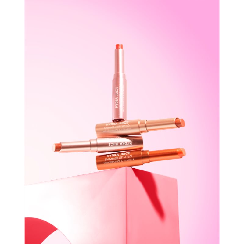 MUA Makeup Academy Hydra Juice Peptide Shimmer Lip Stylo trblietavý rúž s vyživujúcim účinkom odtieň Raspberry Jam 1.5 g