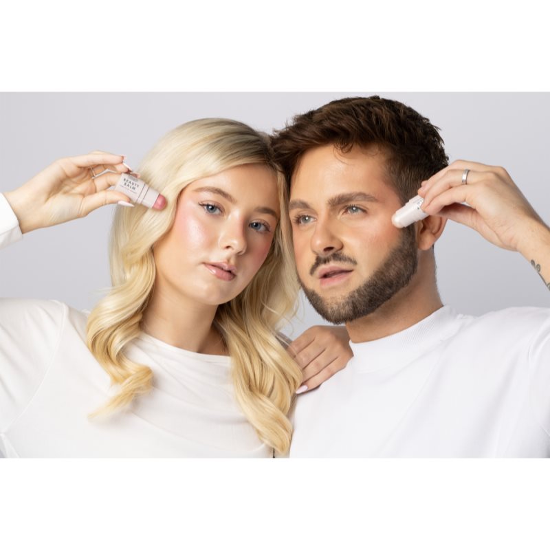 MUA Makeup Academy Beauty Balm krémový rozjasňovač v tyčinke odtieň Oyster Silk 4 g