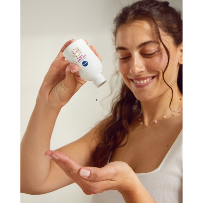NIVEA Luminous 630 olajos szérum striák ellen 100 ml termék 2. képe