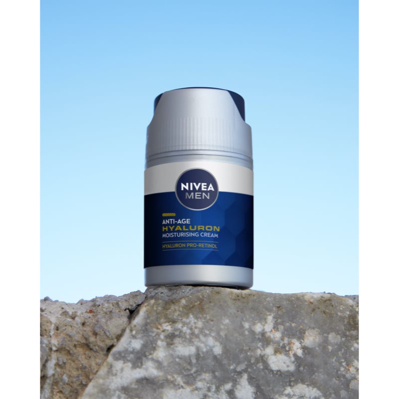 NIVEA MEN Hyaluron Pro-Retinol krém proti vráskám výhodné balení pro muže (obrázek 5)