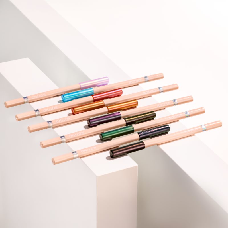 Notino Lifeproof Multichrome Soft Gel Eye Pencil vodeodolná ceruzka na oči s multichromatickým efektom 184 Brunie 1.3 g (obrázok 6)