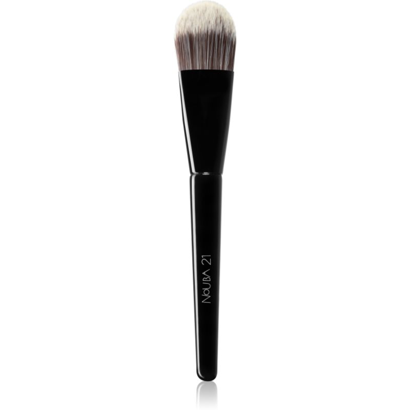 Nouba Foundation Brush Medium for Liquid, Cream and Powder Based Makeup 1 st. female