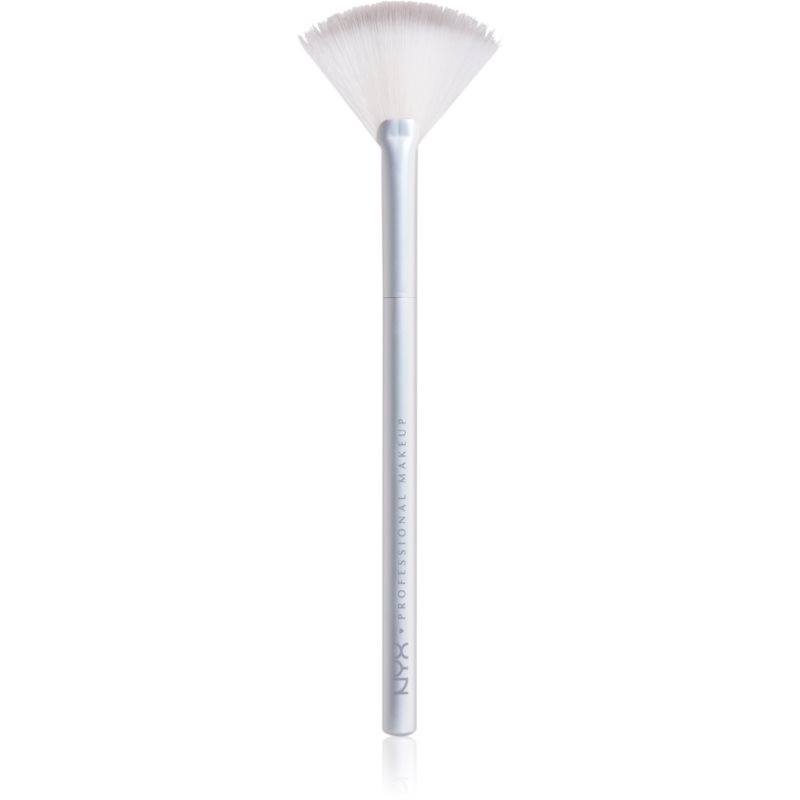 

NYX Professional Makeup Holographic Halo Brush пензлик для нанесення хайлайтеру