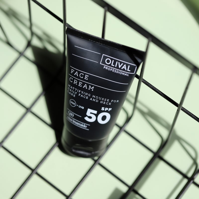 Olival Professional зволожуючий крем для обличчя та шиї SPF 50 50 мл