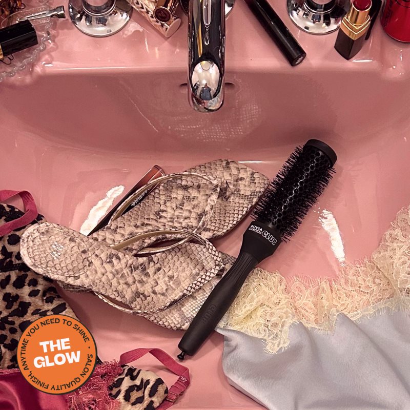Olivia Garden Club The Glow Blowout Ceramic Round Brush Black guľatá kefa na vlasy S 1 ks