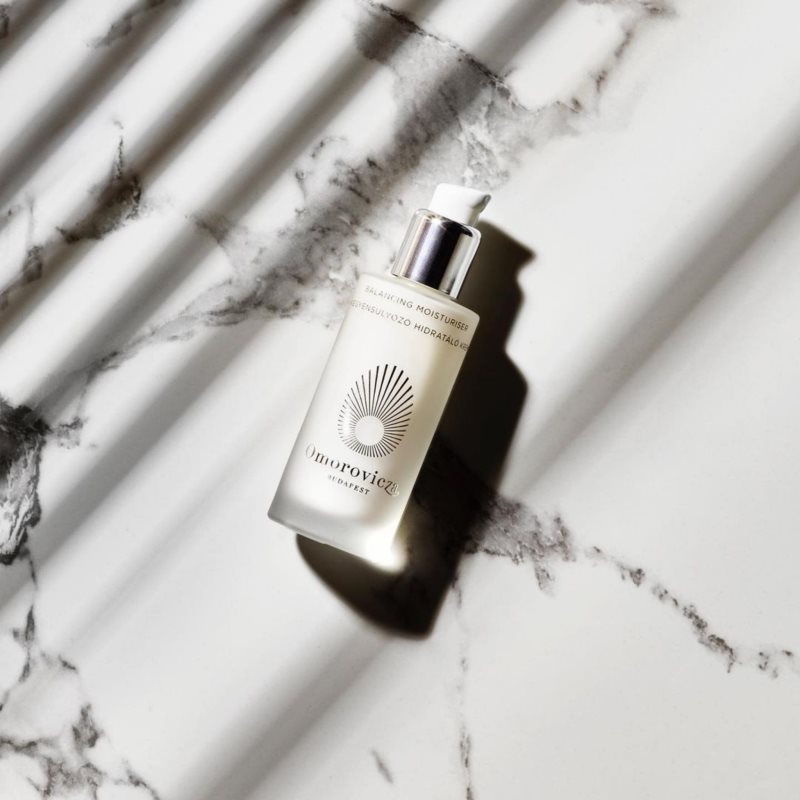 Omorovicza Hydro-Mineral Balancing Moisturizer Crème Hydratante Rafraîchissante Texture Gel 50 Ml