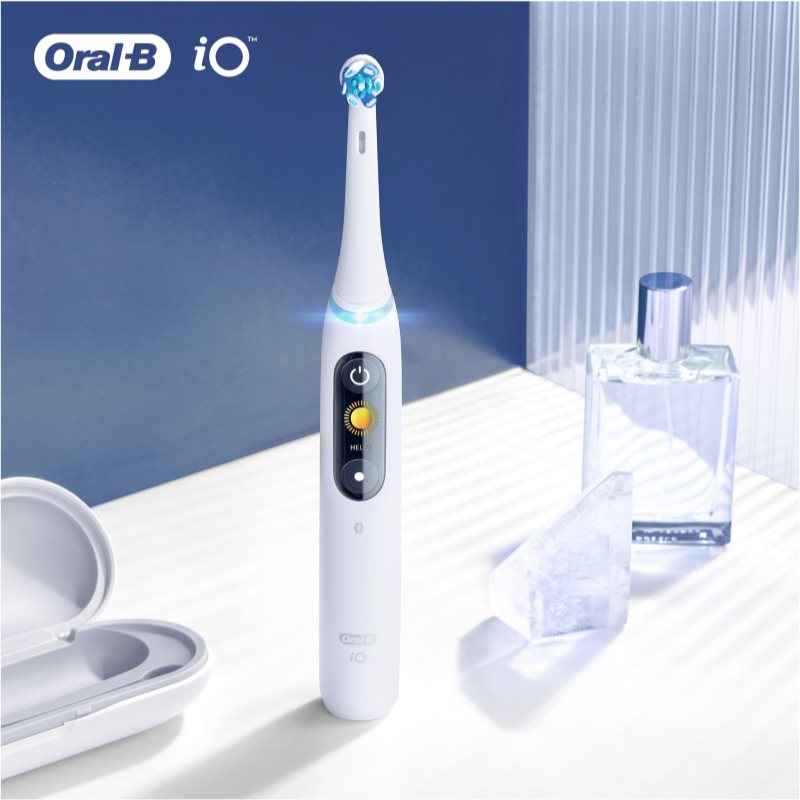 Oral B IO Ultimate Clean Toothbrush Replacement Heads White 4 Pc