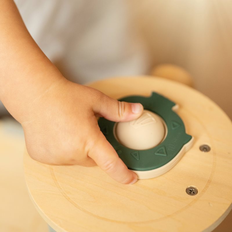 Petite&Mars Fish Fiona 6m+ hračka Dusty Rose 1 ks (obrázek 6)