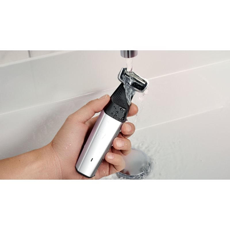 Philips Bodygroom Series 5000 BG5020/15 Waterproof Body Hair Trimmer For Men BG5020/15 1 Pc