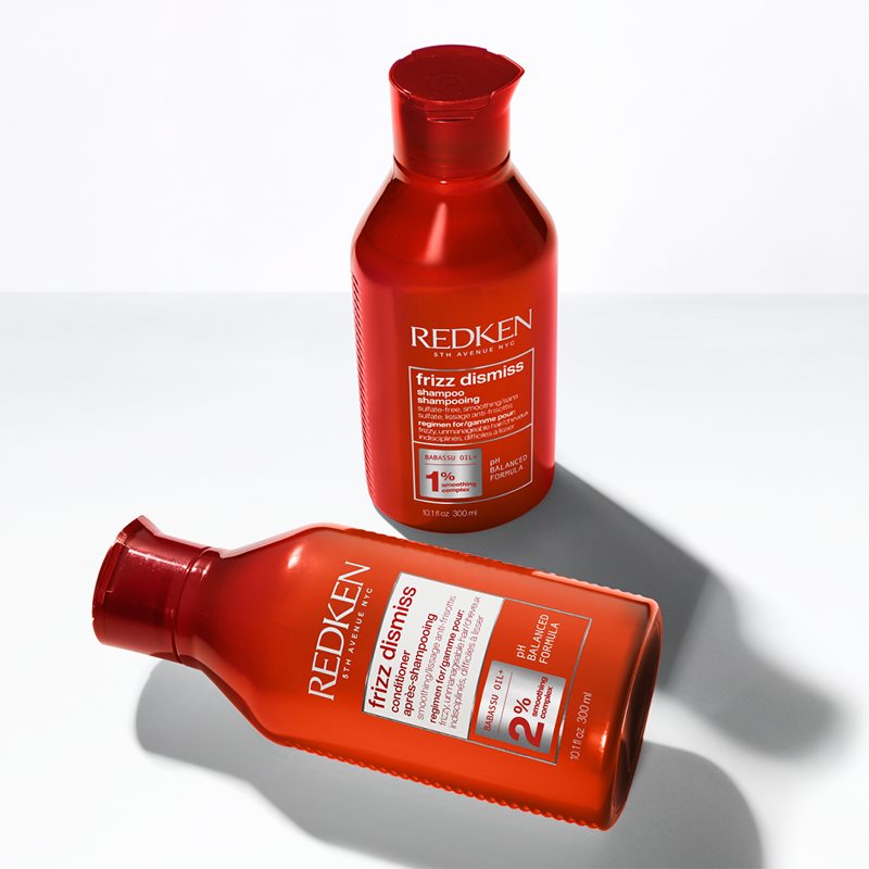 Redken Frizz Dismiss поживна сироватка на основі олійки для неслухняного та кучерявого волосся 125 мл