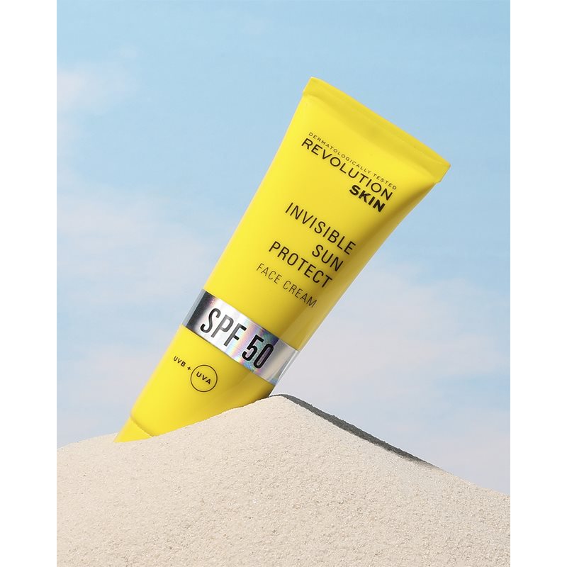 Revolution Skincare Sun Protect Invisible легкий захисний флюїд SPF 50 50 мл