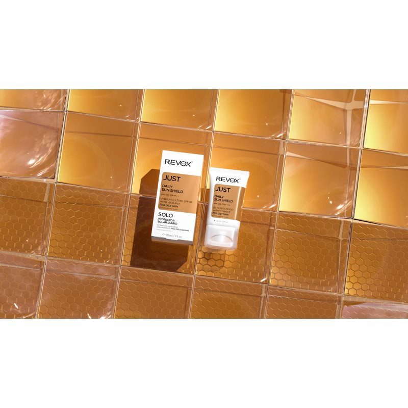 Revox B77 JUST Daily Sun Shield schützende Creme für fettige und gemischte Haut SPF 50+ 30 ml