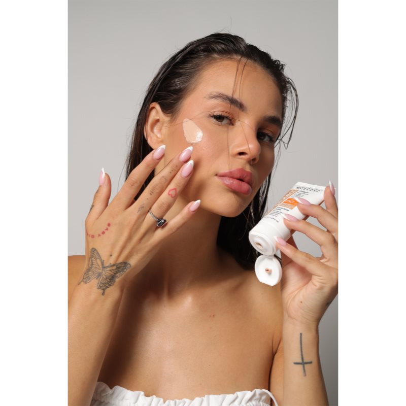 Revuele Sunprotect Tinted Face Cream tónovací ochranný krém SPF 50+ odstín Light Tint 50 ml (obrázek 4)
