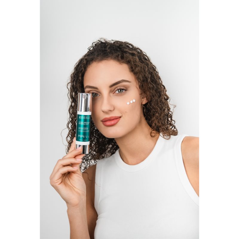 Revuele Micro-Needles Renewal Shot intenzívny omladzujúci krém s mikroihličkovaním 50 ml (obrázok 4)