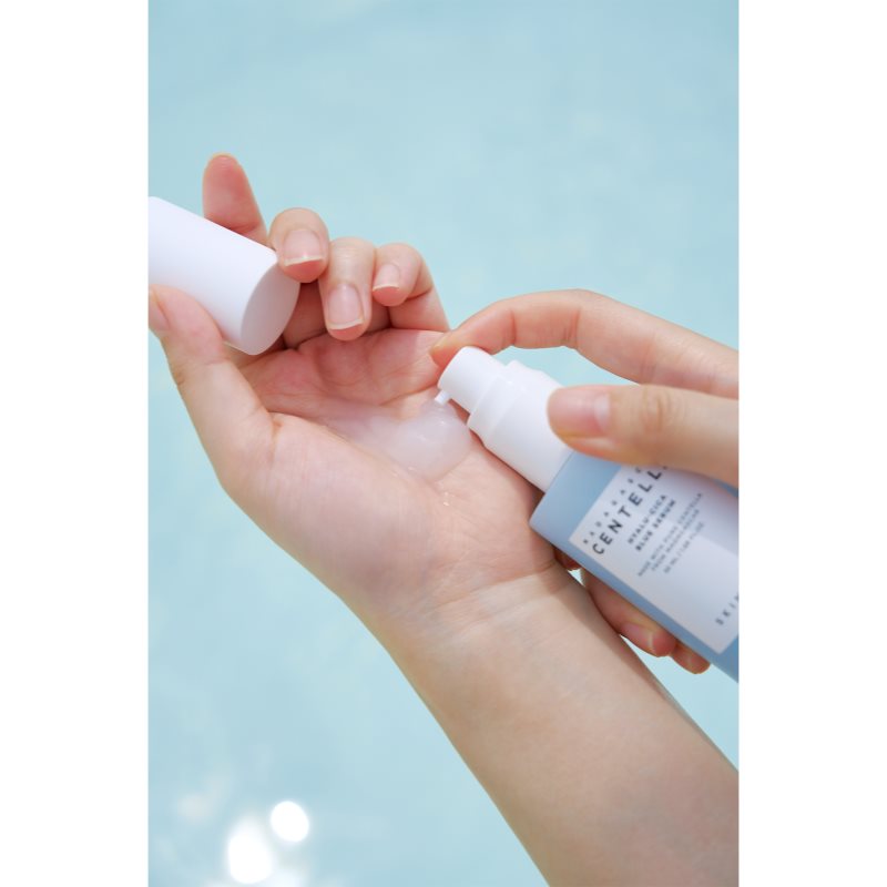 SKIN1004 Madagascar Centella Hyalu-Cica Blue Serum intenzivně hydratační sérum pro zklidnění a posílení citlivé pleti 50 ml (obrázek 8)