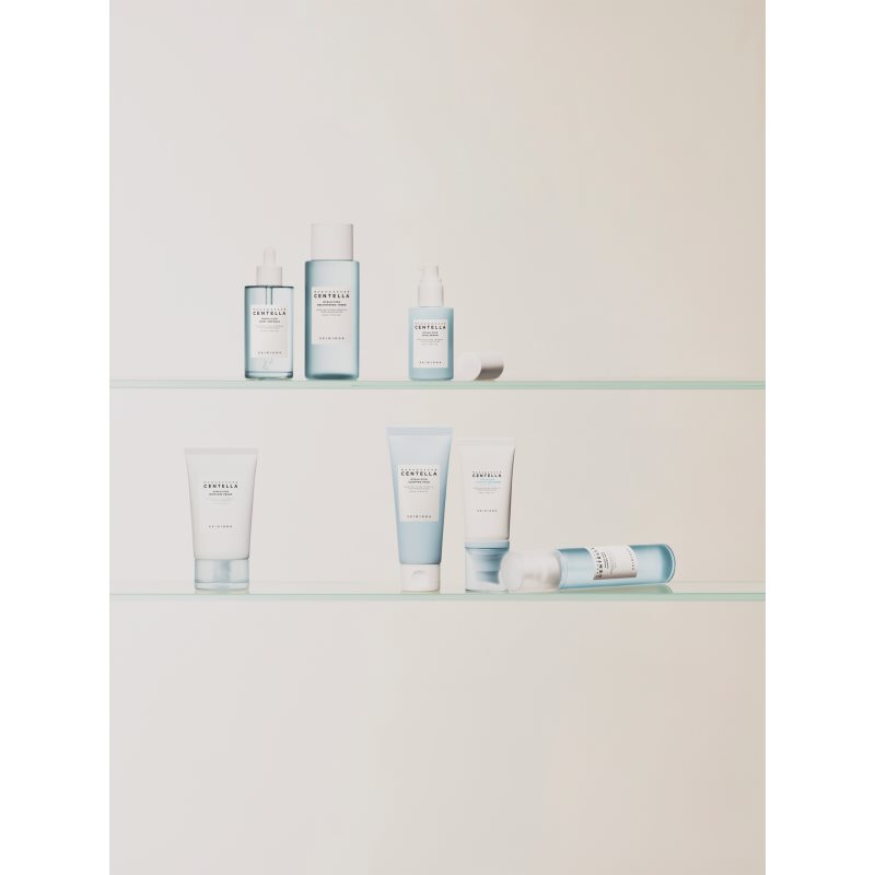 SKIN1004 Madagascar Centella Hyalu-Cica Blue Serum intenzivně hydratační sérum pro zklidnění a posílení citlivé pleti 50 ml (obrázek 9)