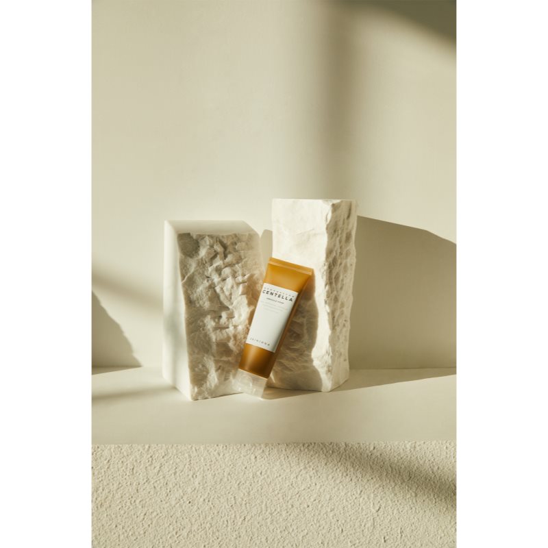 SKIN1004 Madagascar Centella Ampoule Foam krémová čisticí pěna pro citlivou pleť 125 ml (obrázek 6)