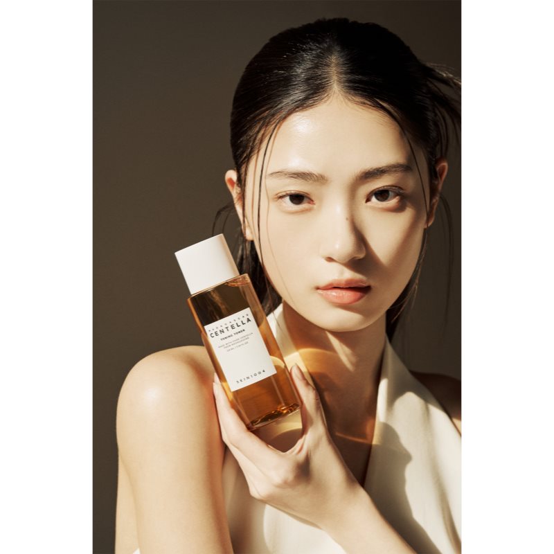 SKIN1004 Madagascar Centella Toning Toner jemné exfoliačné tonikum pre citlivú pleť 400 ml (obrázok 10)