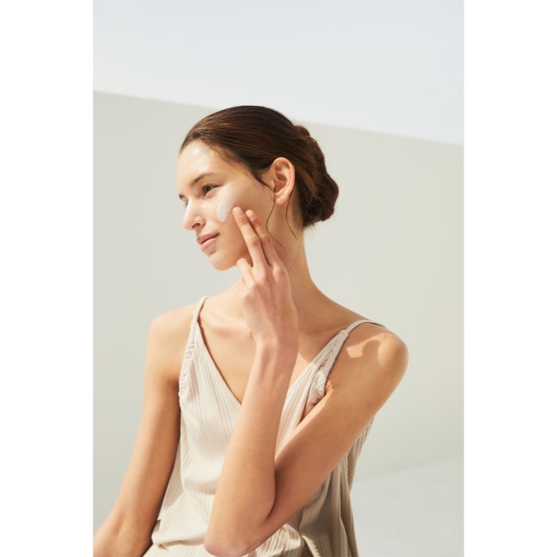 SKIN1004 Madagascar Centella Air-Fit Suncream Plus minerální ochranný krém pro citlivou pokožku SPF 50+ 50 ml (obrázek 10)