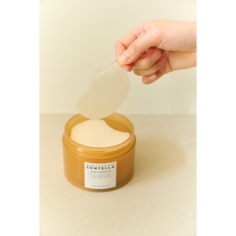 SKIN1004 Madagascar Centella Quick Calming Pad intenzivně revitalizační polštářky pro zklidnění a posílení citlivé pleti 70 ks (obrázek 7)