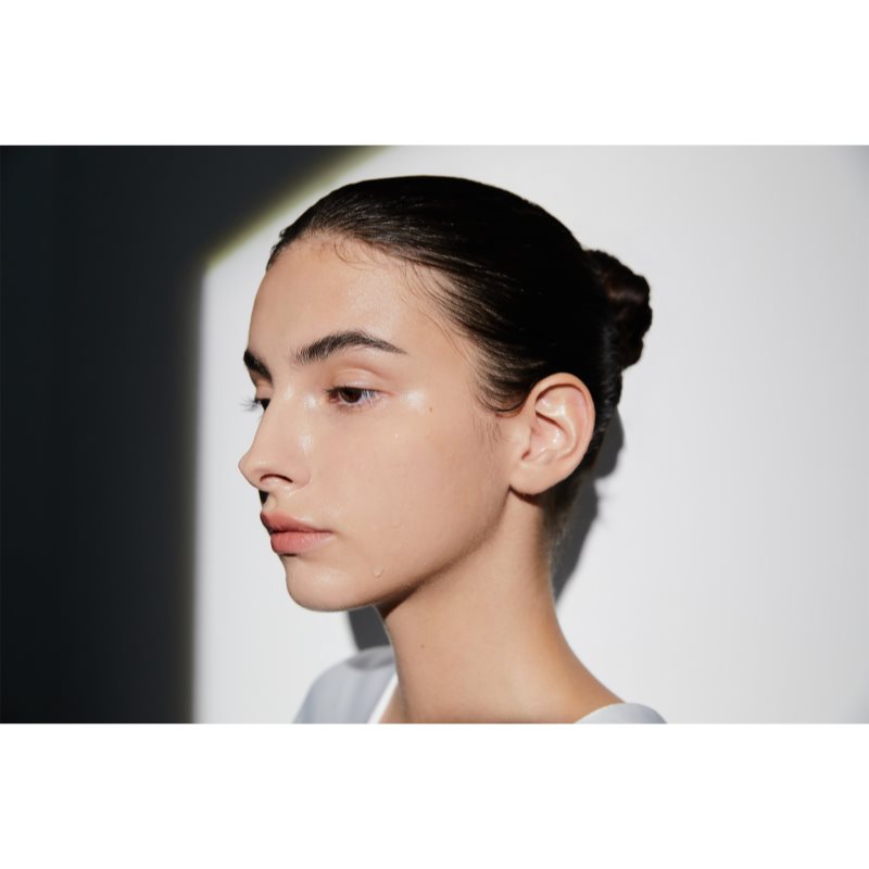 SKIN1004 Madagascar Centella Tone Brightening Capsule Ampoule hydratační sérum pro rozjasnění a vyhlazení pleti 30 ml (obrázek 8)