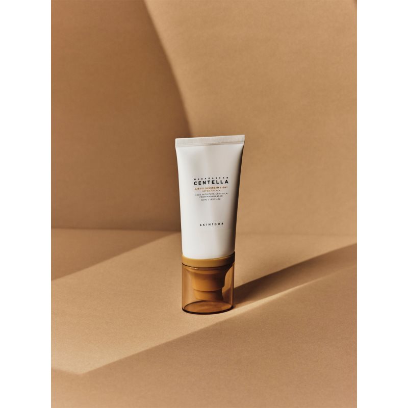 SKIN1004 Madagascar Centella Air-Fit Suncream Light minerální ochranný fluid na obličej SPF 30 50 ml (obrázek 5)