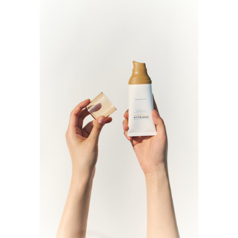 SKIN1004 Madagascar Centella Air-Fit Suncream Light minerální ochranný fluid na obličej SPF 30 50 ml (obrázek 6)