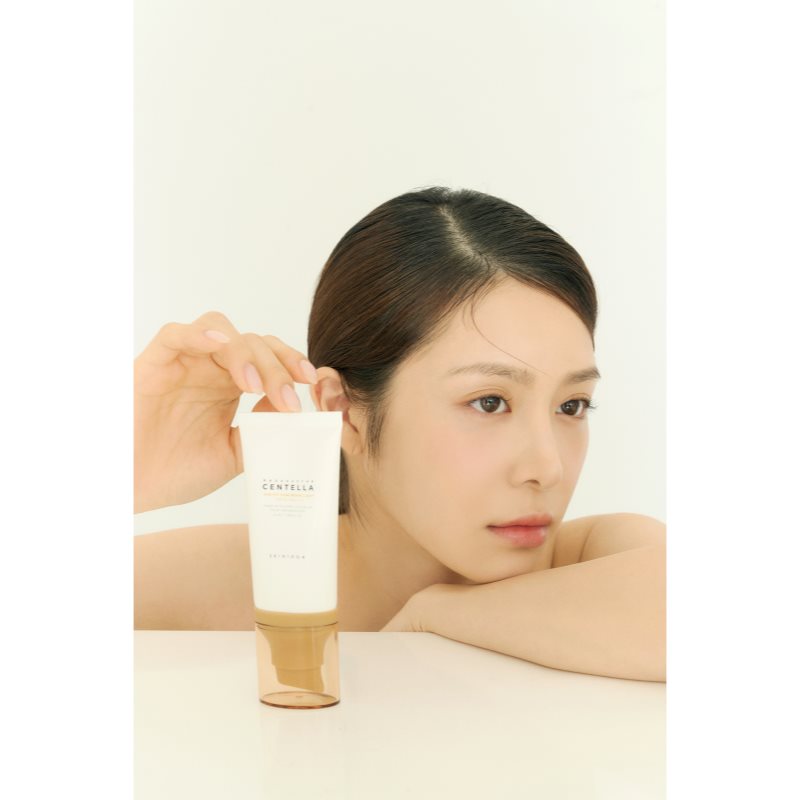 SKIN1004 Madagascar Centella Air-Fit Suncream Light minerální ochranný fluid na obličej SPF 30 50 ml (obrázek 10)