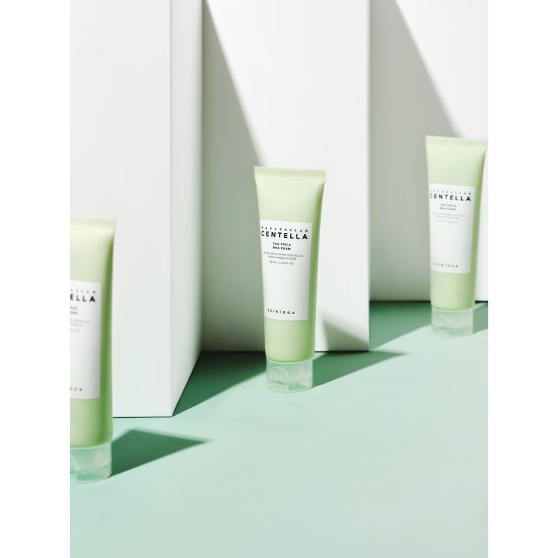 SKIN1004 Madagascar Centella Tea-Trica BHA Foam hĺbkovo čistiaca pena pre problematickú pleť, akné 125 ml (obrázok 8)