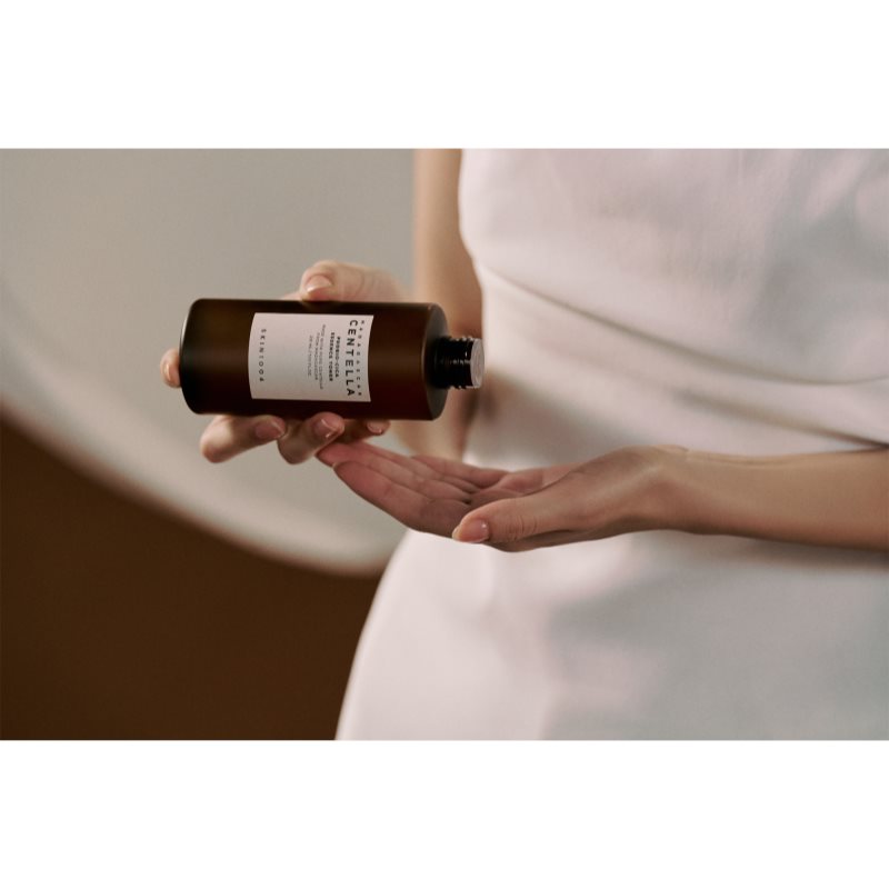 SKIN1004 Madagascar Centella Probio-Cica Essence Toner zklidňující tonikum s hydratačním účinkem 210 ml (obrázek 8)