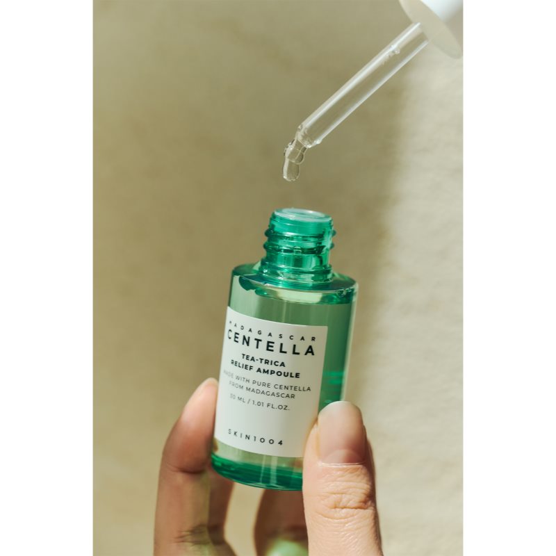 SKIN1004 Madagascar Centella Tea-Trica Relief Ampoule zklidňující pleťové sérum pro problematickou pleť, akné 30 ml (obrázek 4)