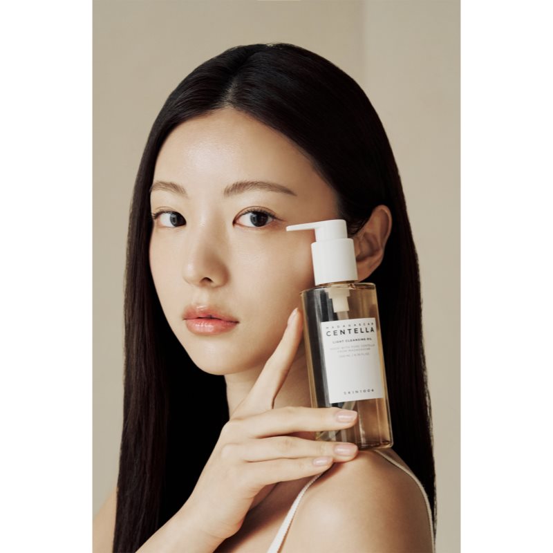 SKIN1004 Madagascar Centella Light Cleansing Oil čistiaci a odličovací olej s upokojujúcim účinkom 200 ml (obrázok 10)