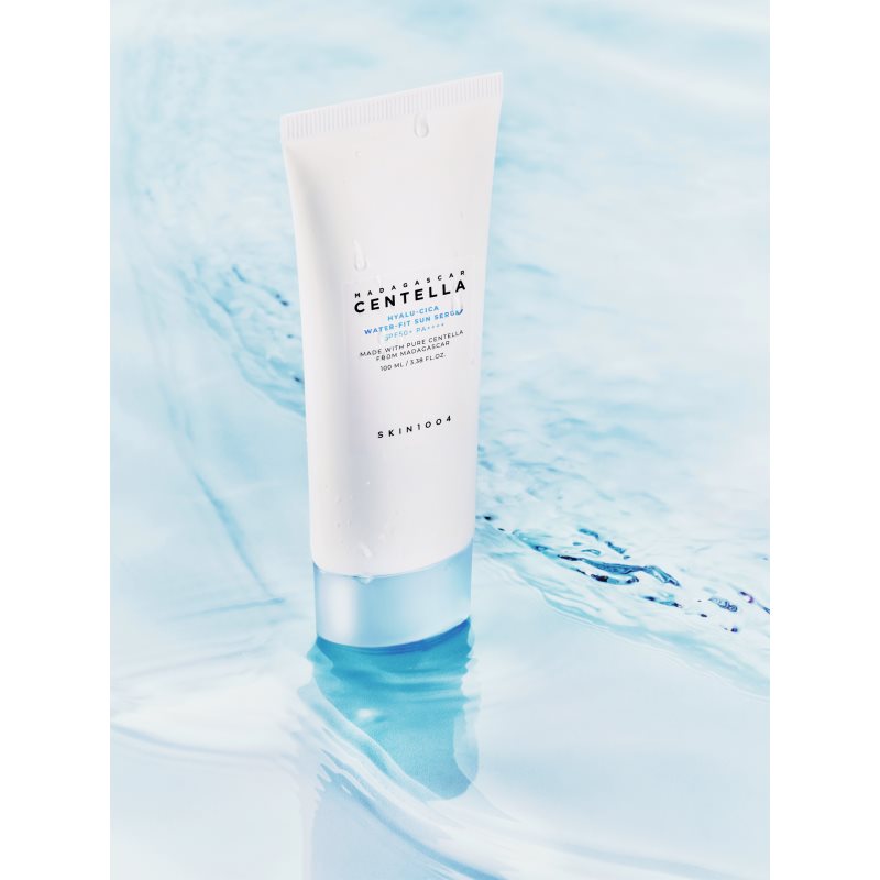 SKIN1004 Madagascar Centella Hyalu-Cica Water-Fit Sun Serum ochranné sérum s hydratačným účinkom SPF 50+ 100 ml (obrázok 4)