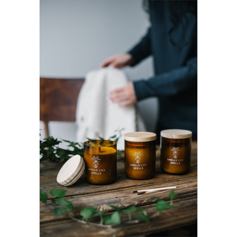 Smells Like Spells Norse Magic Frigga Duftkerze mit Holzdocht (home/partnership) 200 g