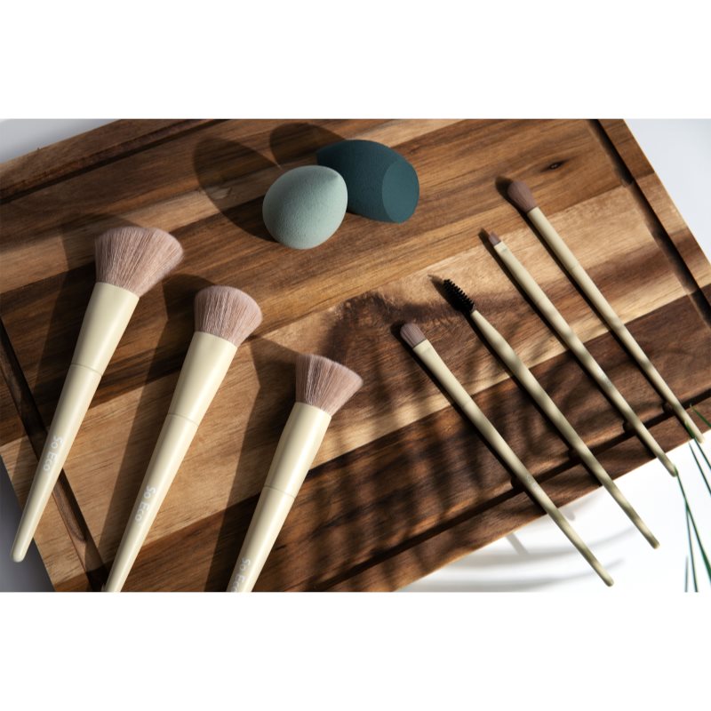 So Eco Exclusive Brush & Sponge Set Complexion Sponge brush set