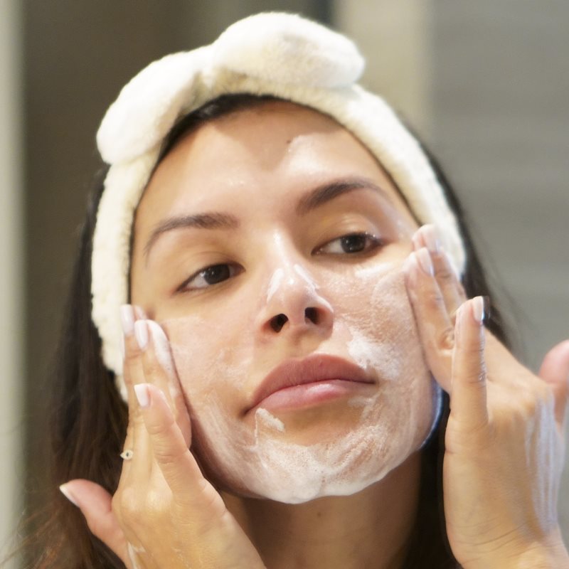 TheBalm To The Rescue® Moringa Tree очищаюча пінка для шкіри обличчя зі зволожуючим ефектом 160 мл