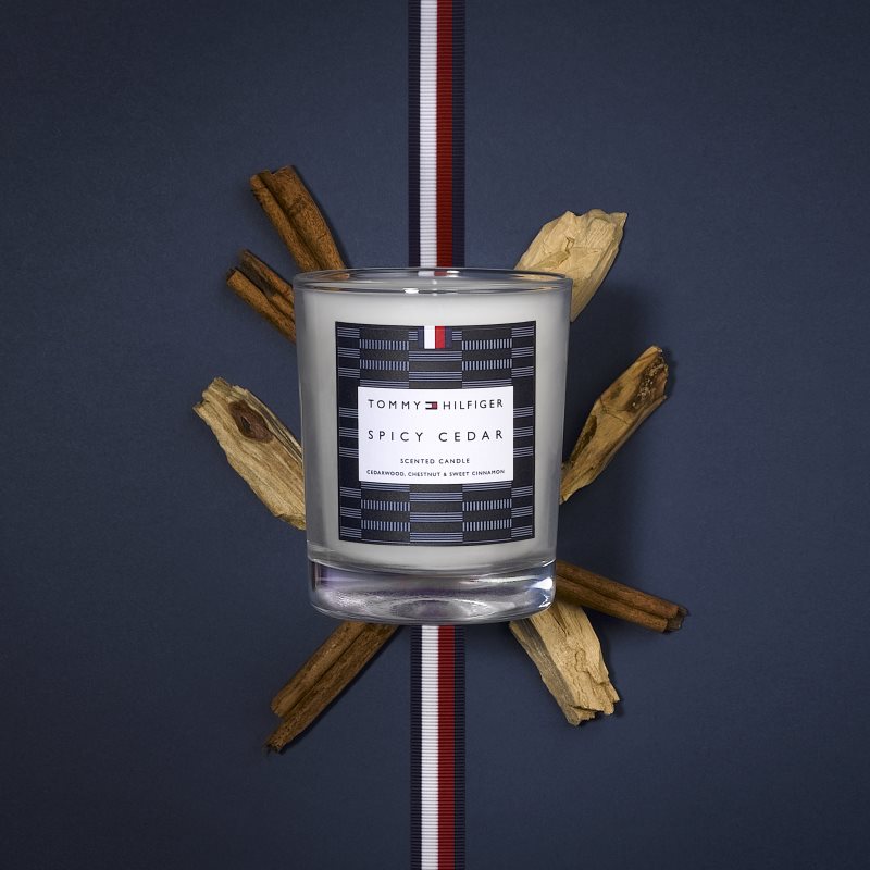 Tommy Hilfiger Home Collection Spicy Cedar gyertya 180 g termék 2. képe