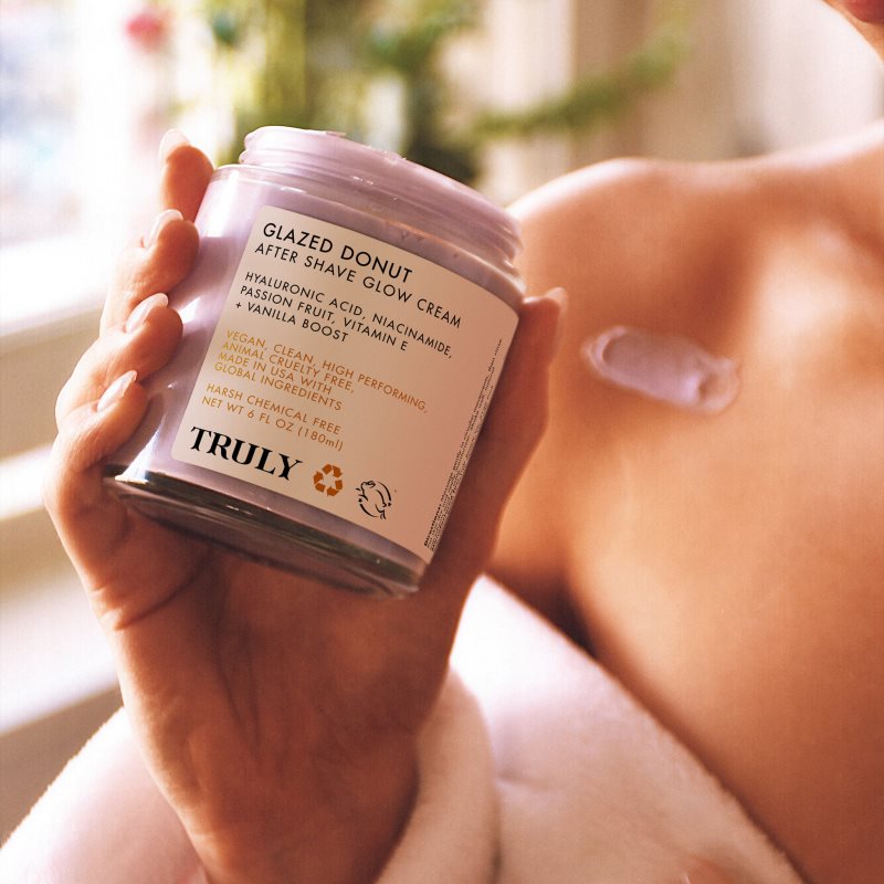 Truly Glazed Donut krém po holení 180 ml (obrázek 3)