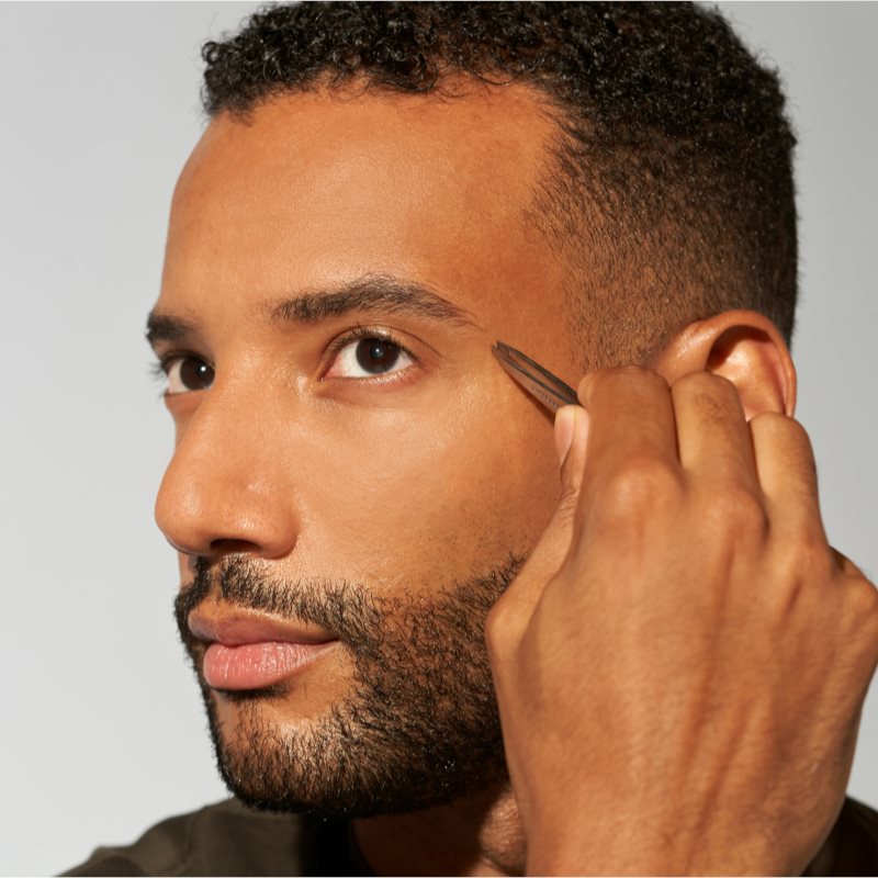 Tweezerman G.E.A.R. дорожній набір та брів з дорожнім футляром