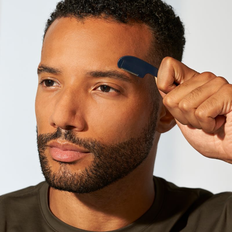 Tweezerman G.E.A.R. дорожній набір та брів з дорожнім футляром