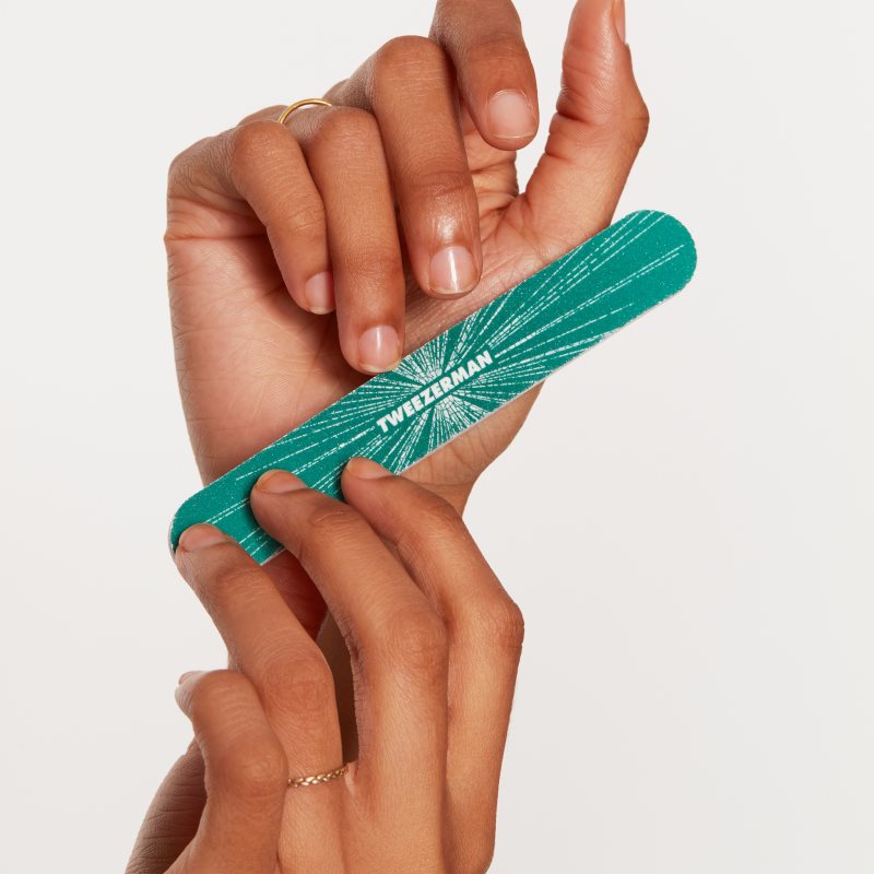 Tweezerman Ready To Celebrate Emerald Shimmer Manicure Set