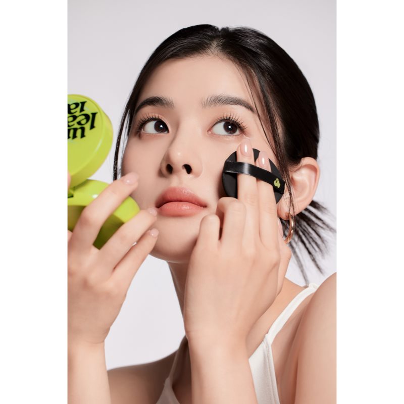 Unleashia Satin Wear Healthy Green Cushion dlouhotrvající make-up v houbičce SPF 30 odstín 18C Seashell 15 g (obrázek 8)