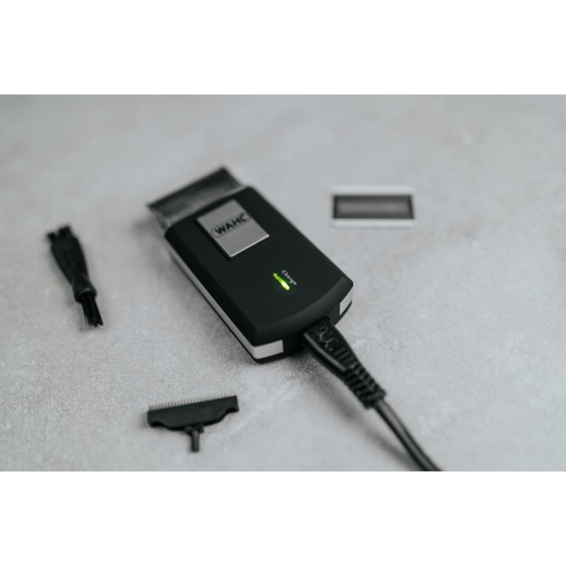 Wahl Travel Shaver elektrický holiaci strojček 1 ks