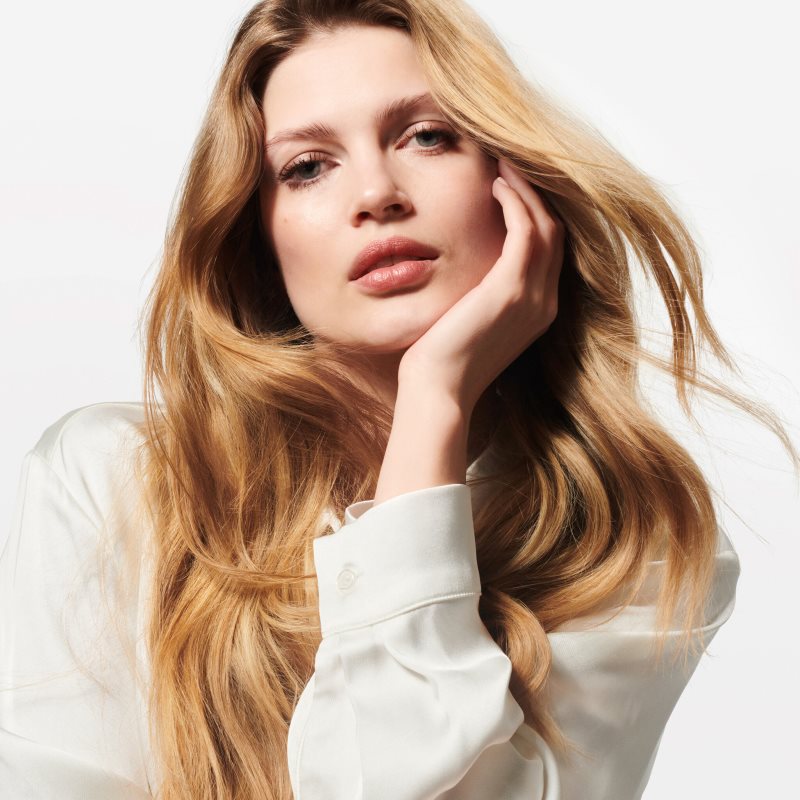Wella Professionals Oil Reflections champú hidratante para dar brillo y suavidad al cabello 250 ml
