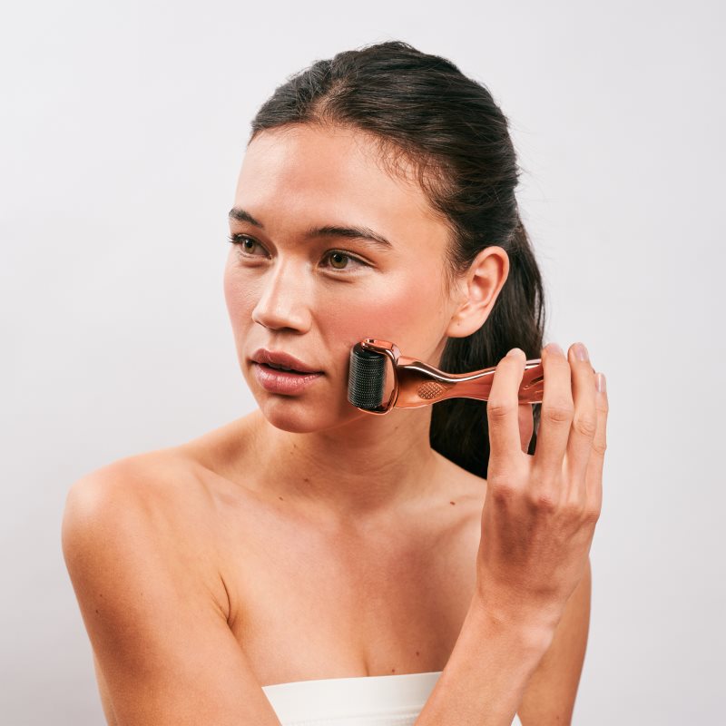 Zoë Ayla Micro-Needling Derma Roller Set дермароллер для обличчя та тіла